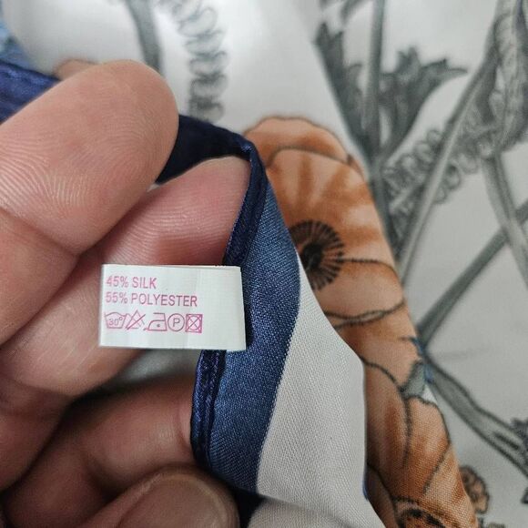 Floral scarf  - Picture 4 of 5